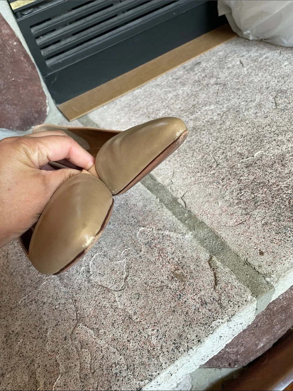 Tory Burch Women's Pointed Toe Leather Pumps in Nude